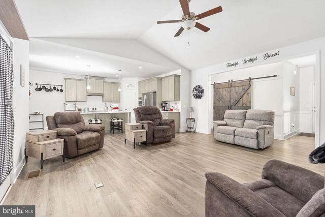 3301 FLAT RUN RD, Locust Grove, VA 22508