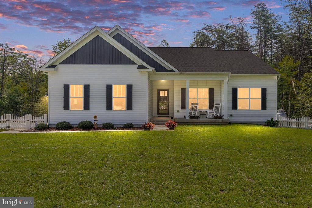 3301 FLAT RUN RD, Locust Grove, VA 22508