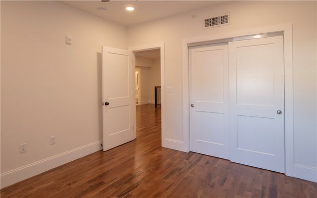 15 Cranston Avenue 18, Newport, RI 02840