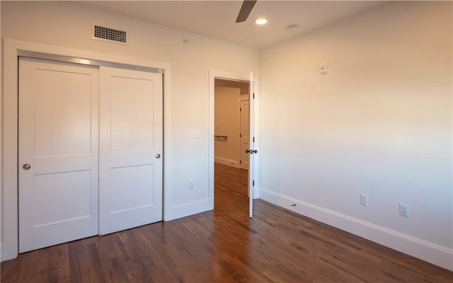 15 Cranston Avenue 18, Newport, RI 02840