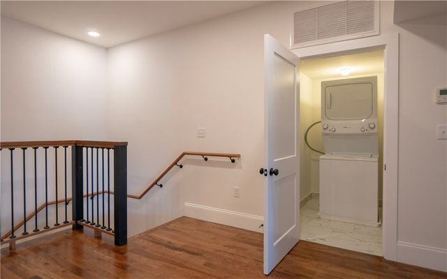 15 Cranston Avenue 18, Newport, RI 02840