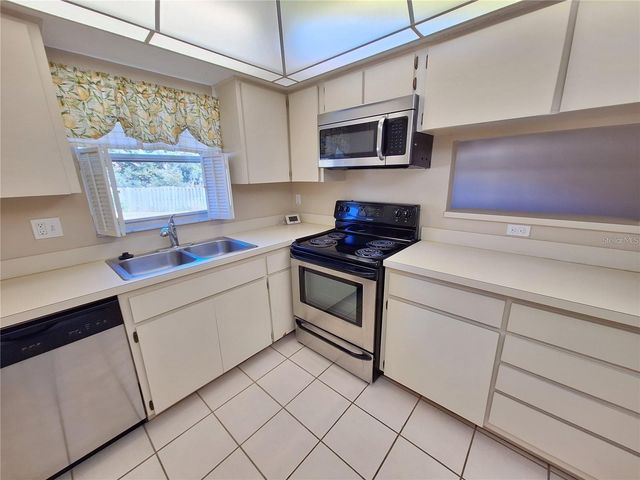 3462 MACLAREN DRIVE, Palm Harbor, FL 34684