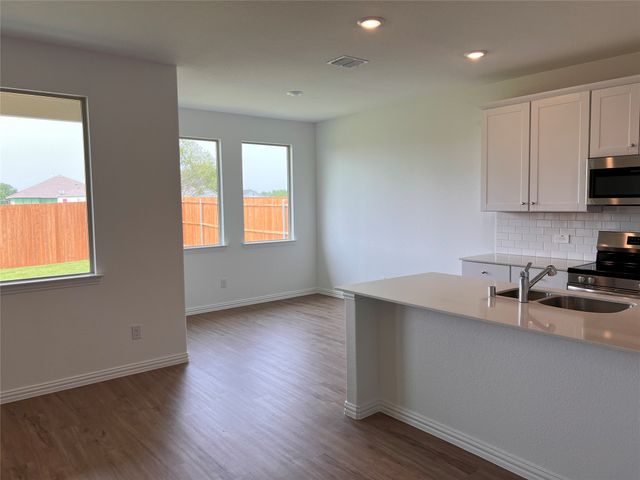 252 Ardsley Lane, Princeton, TX 75407