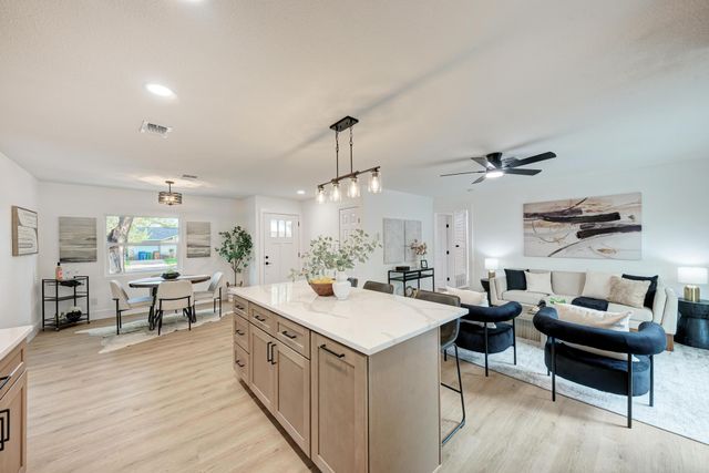 5106 Regency DR, Austin, TX 78724