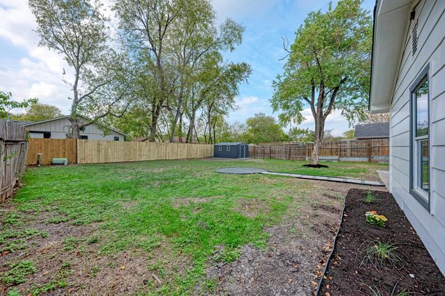 5106 Regency DR, Austin, TX 78724