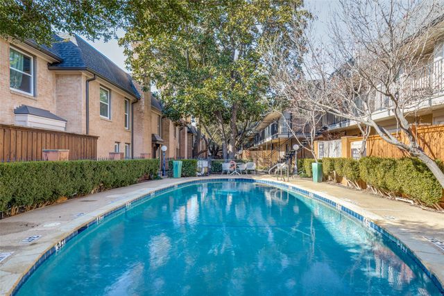 7814 Meadow Park Drive 219, Dallas, TX 75230