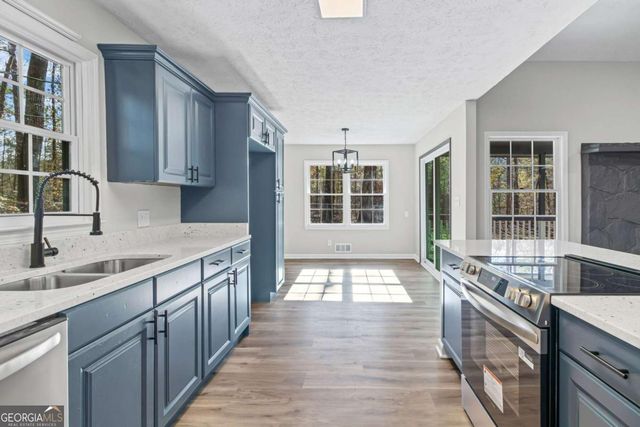 92 Twelve Springs Drive, Newnan, GA 30263