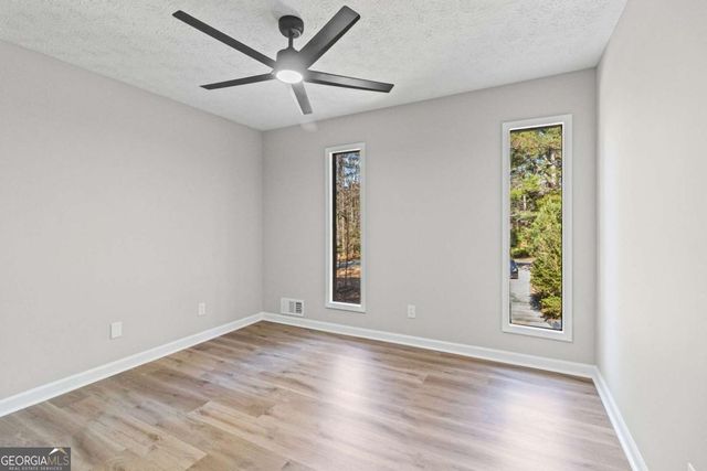 92 Twelve Springs Drive, Newnan, GA 30263