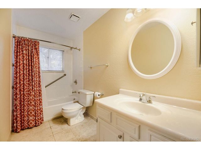 385 E Chenango Ave, Englewood, CO 80113