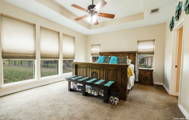 518 Jack Nickolaus, Devine, TX 78016