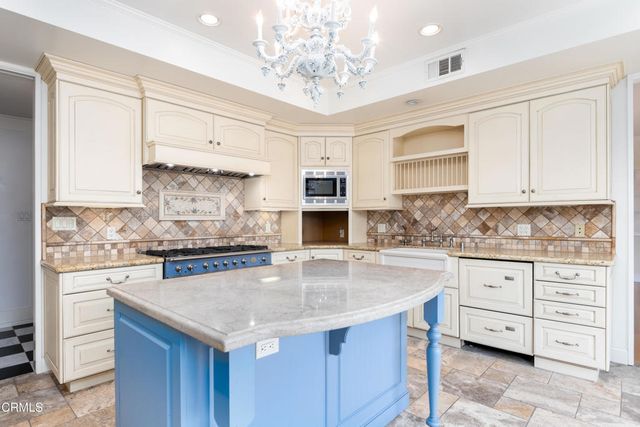 380 S Orange Grove Boulevard 12, Pasadena, CA 91105