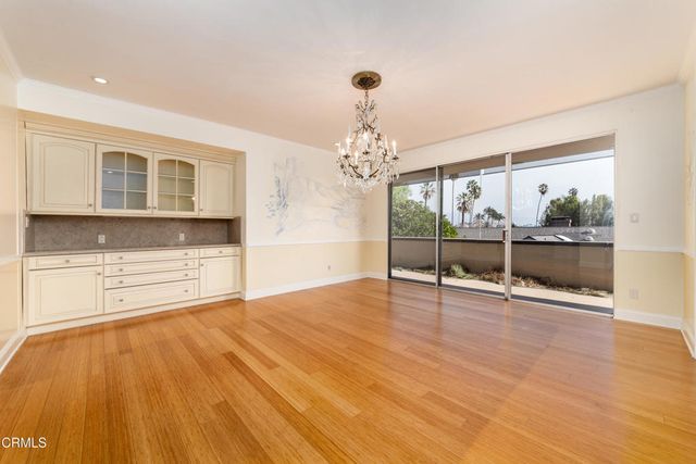 380 S Orange Grove Boulevard 12, Pasadena, CA 91105