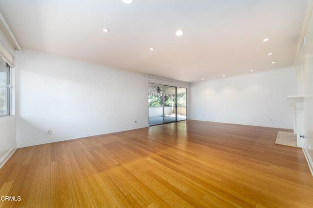 380 S Orange Grove Boulevard 12, Pasadena, CA 91105