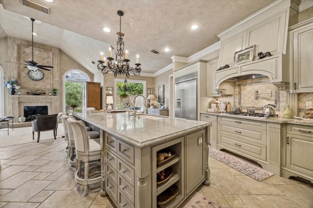 11718 Providence Park, Houston, TX 77024