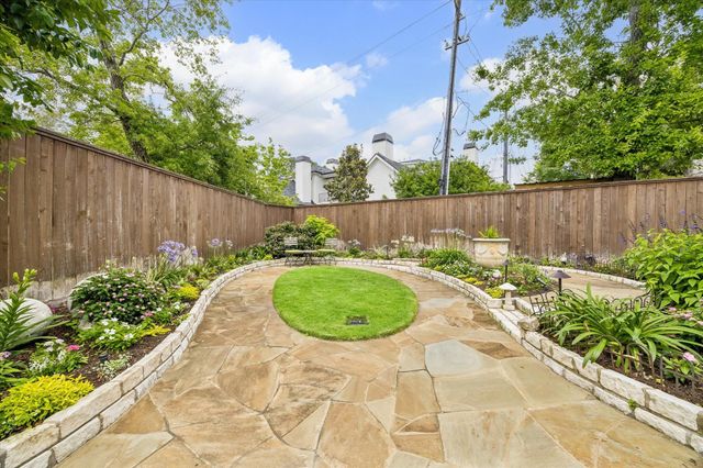 11718 Providence Park, Houston, TX 77024