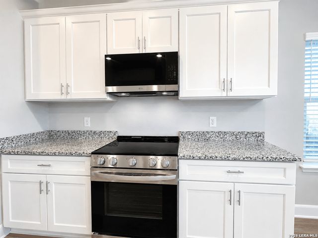7161 Magnolia Crk Unit 101, San Antonio, TX 78252