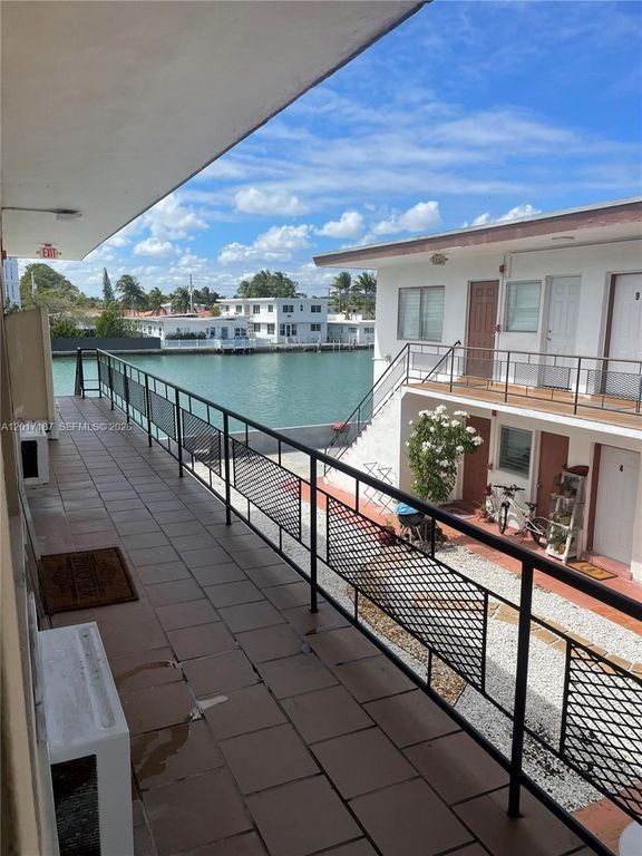 8210 Byron Ave 16, Miami Beach, FL 33141