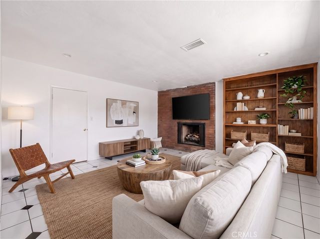 1428 W 124th, Los Angeles, CA 90047