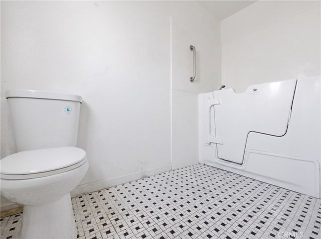 1428 W 124th, Los Angeles, CA 90047