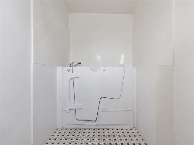 1428 W 124th, Los Angeles, CA 90047