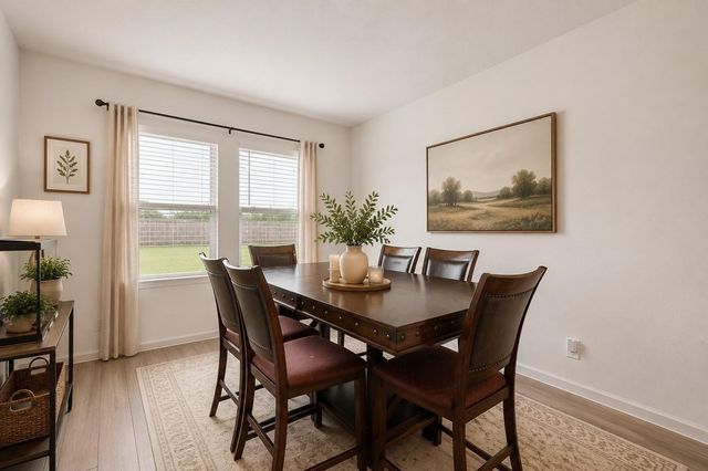 8 Glen Crossings Road, Edgecliff Village, TX 76134