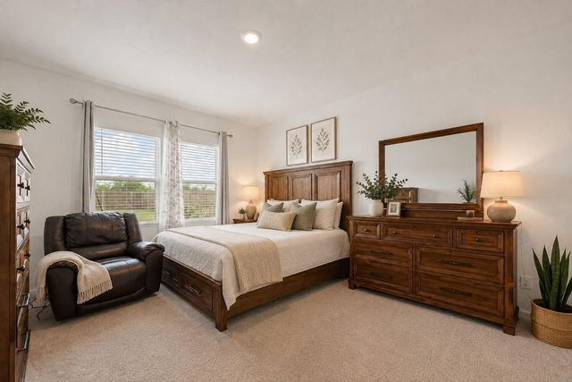 8 Glen Crossings Road, Edgecliff Village, TX 76134