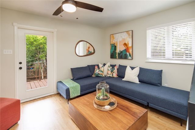 1015 East 24th Street, Bryan, TX 77803