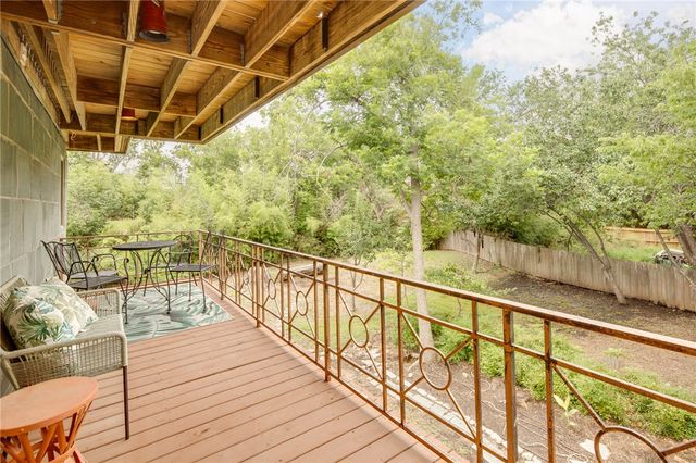 1015 East 24th Street, Bryan, TX 77803