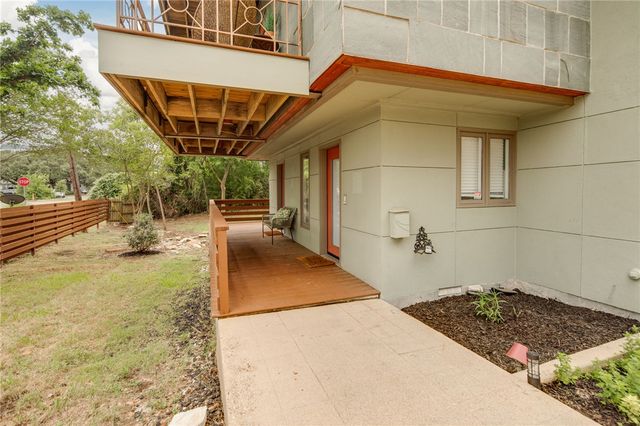 1015 East 24th Street, Bryan, TX 77803