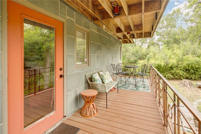 1015 East 24th Street, Bryan, TX 77803