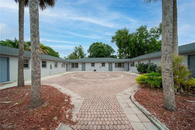15 SE 24th AVE C, Cape Coral, FL 33990