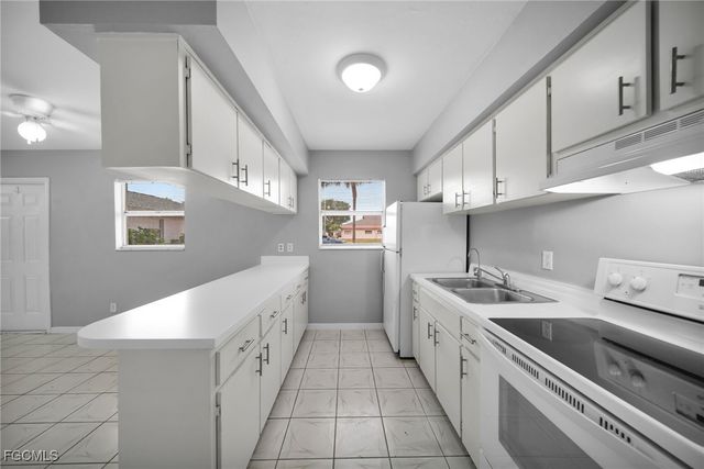 15 SE 24th AVE C, Cape Coral, FL 33990