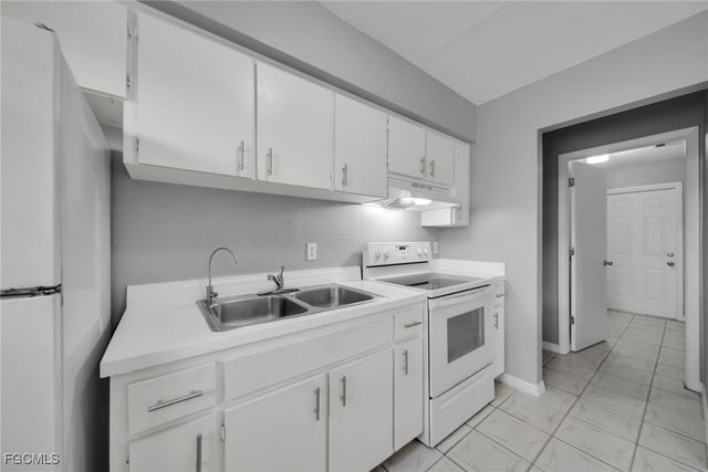 15 SE 24th AVE C, Cape Coral, FL 33990