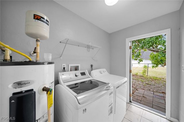 15 SE 24th AVE C, Cape Coral, FL 33990