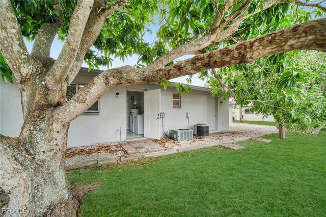 15 SE 24th AVE C, Cape Coral, FL 33990