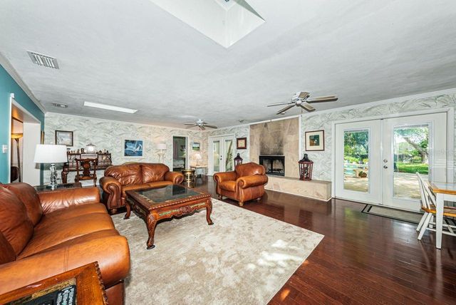 1704 CYPRESS AVENUE, Belleair, FL 33756