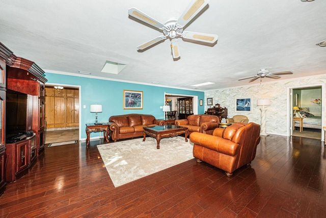 1704 CYPRESS AVENUE, Belleair, FL 33756