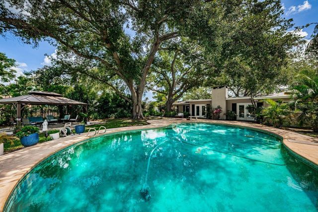 1704 CYPRESS AVENUE, Belleair, FL 33756