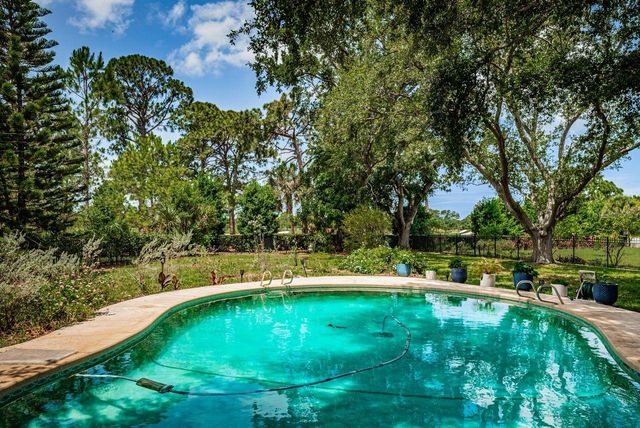 1704 CYPRESS AVENUE, Belleair, FL 33756
