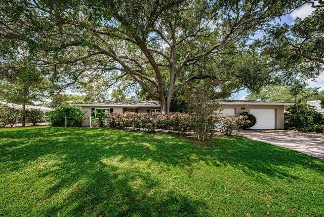 1704 CYPRESS AVENUE, Belleair, FL 33756