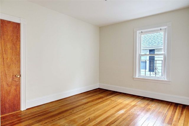 139 Hunts Avenue 1st, Pawtucket, RI 02861