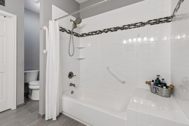 16235 Crystal Hills Drive, Lakeville, MN 55044