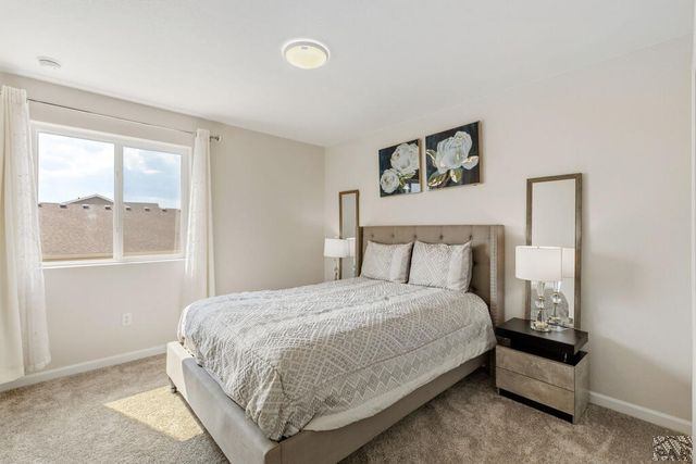 3425 Bella Luna Dr, Pueblo, CO 81001