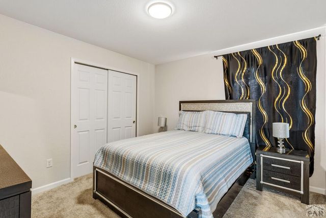 3425 Bella Luna Dr, Pueblo, CO 81001