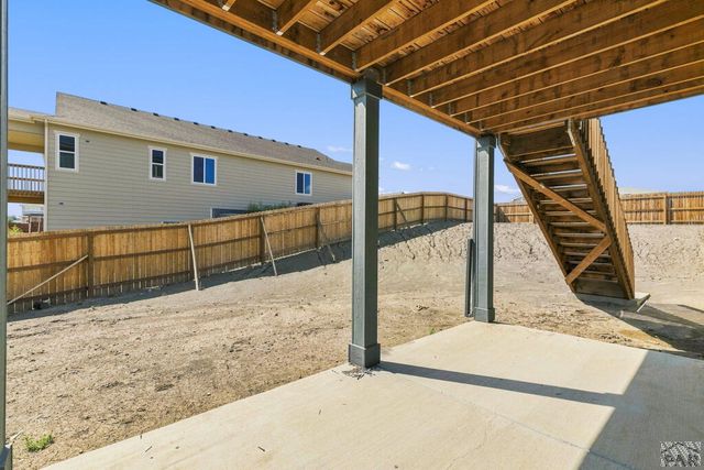 3425 Bella Luna Dr, Pueblo, CO 81001