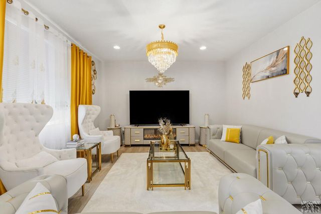 3425 Bella Luna Dr, Pueblo, CO 81001