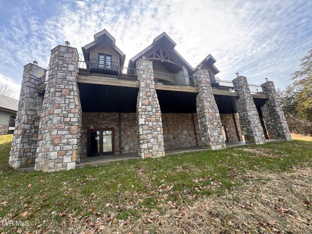 211 Petty Lane, Mooresburg, TN 37811