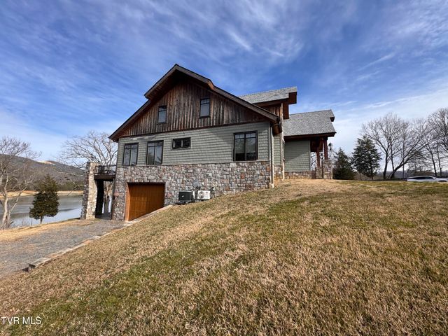 211 Petty Lane, Mooresburg, TN 37811