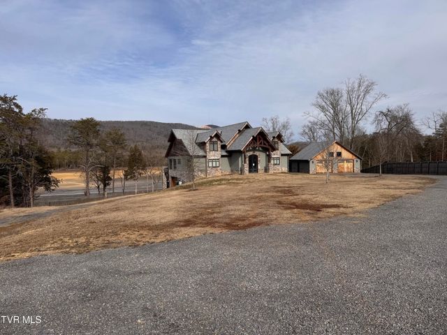 211 Petty Lane, Mooresburg, TN 37811