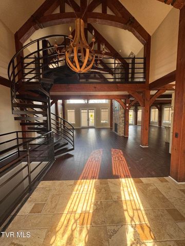 211 Petty Lane, Mooresburg, TN 37811